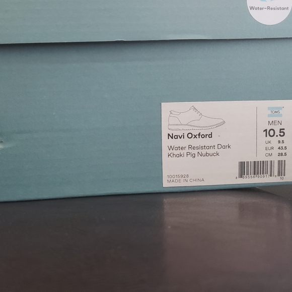 TOMS Water Resistant Oxfords - Picture 4 of 6
